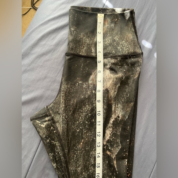 🧘🏽‍♀️EUC ALO Yoga High Waist Airbrush Legging in Canyon - Sz Medium